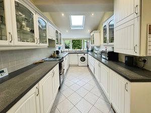Kitchen- click for photo gallery
